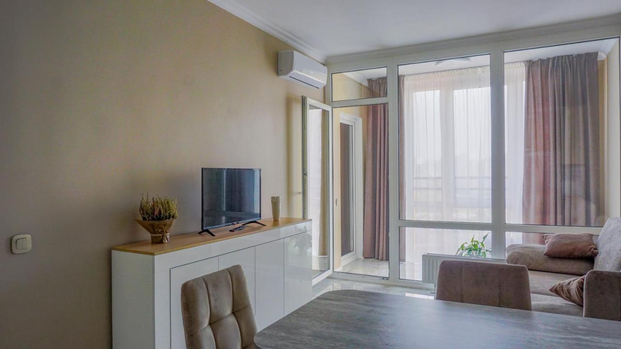 Luxury Apartment Near Metro Station Osokorky Київ Екстер'єр фото